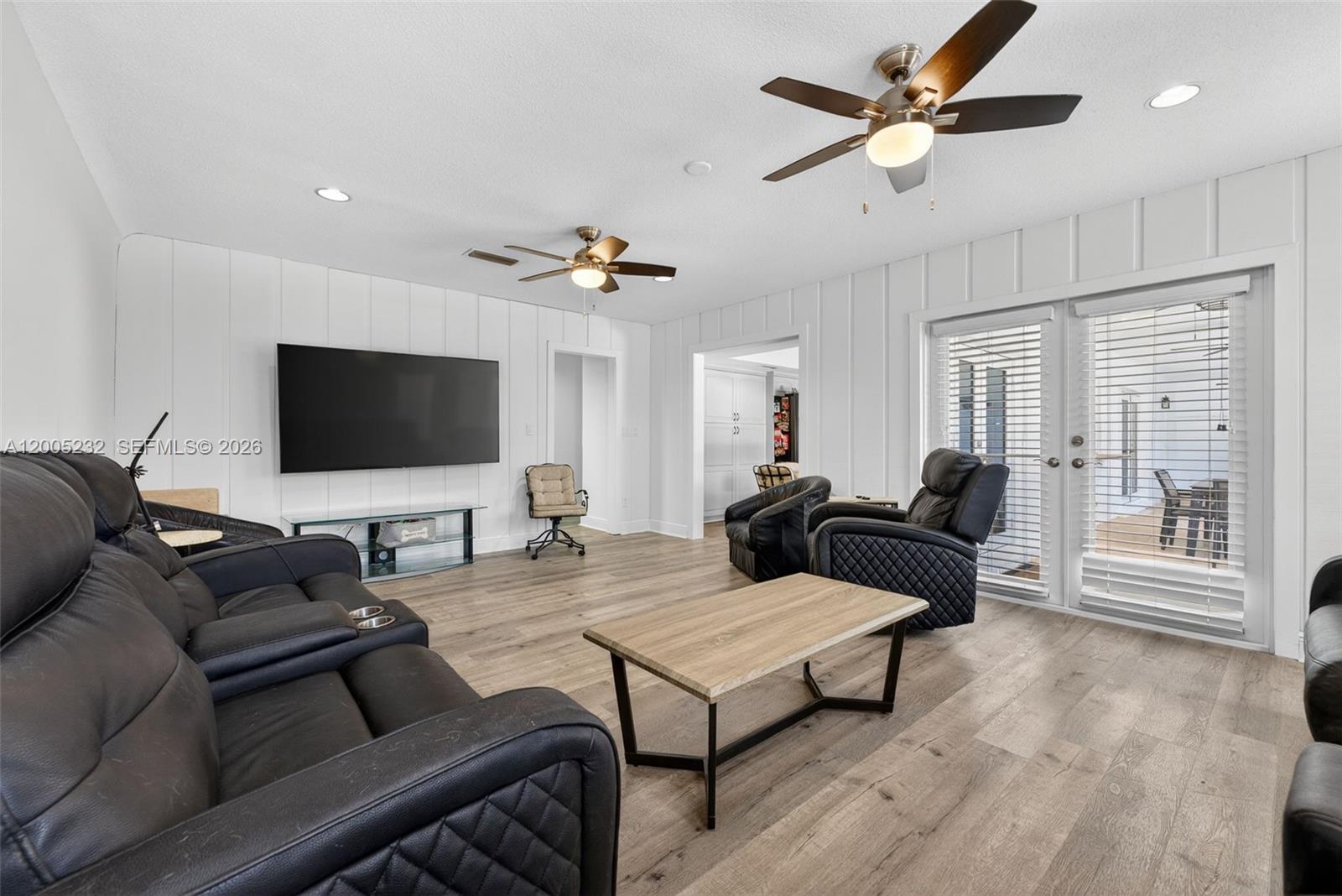 10124 SW 130th Ter Miami, FL 33176