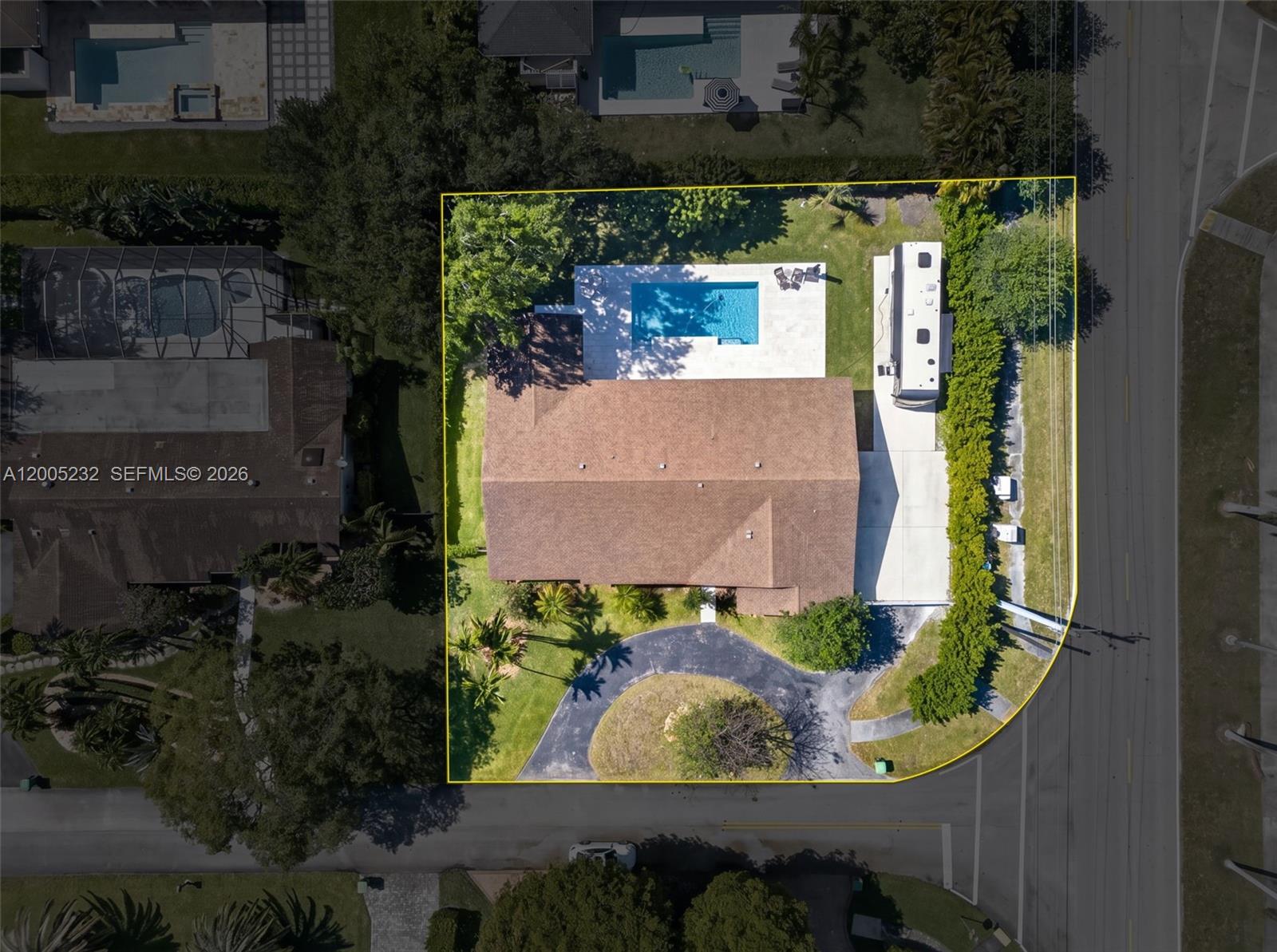 10124 SW 130th Ter Miami, FL 33176