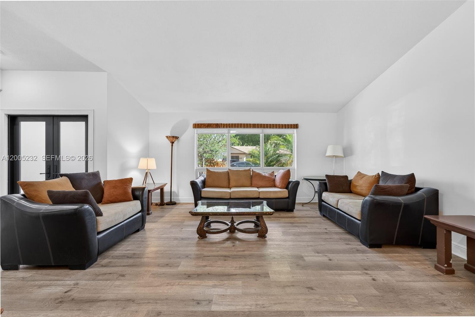 10124 SW 130th Ter Miami, FL 33176