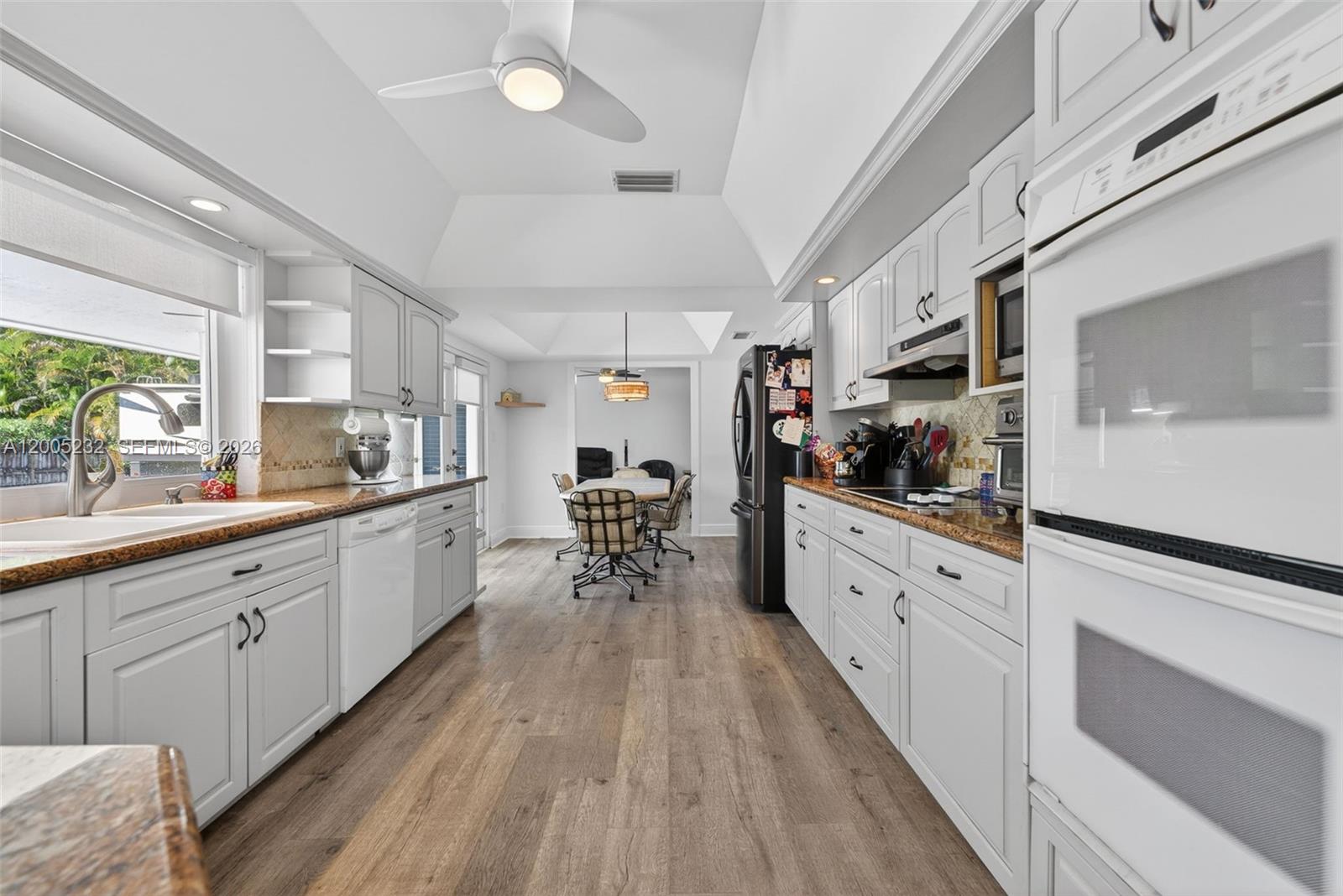 10124 SW 130th Ter Miami, FL 33176