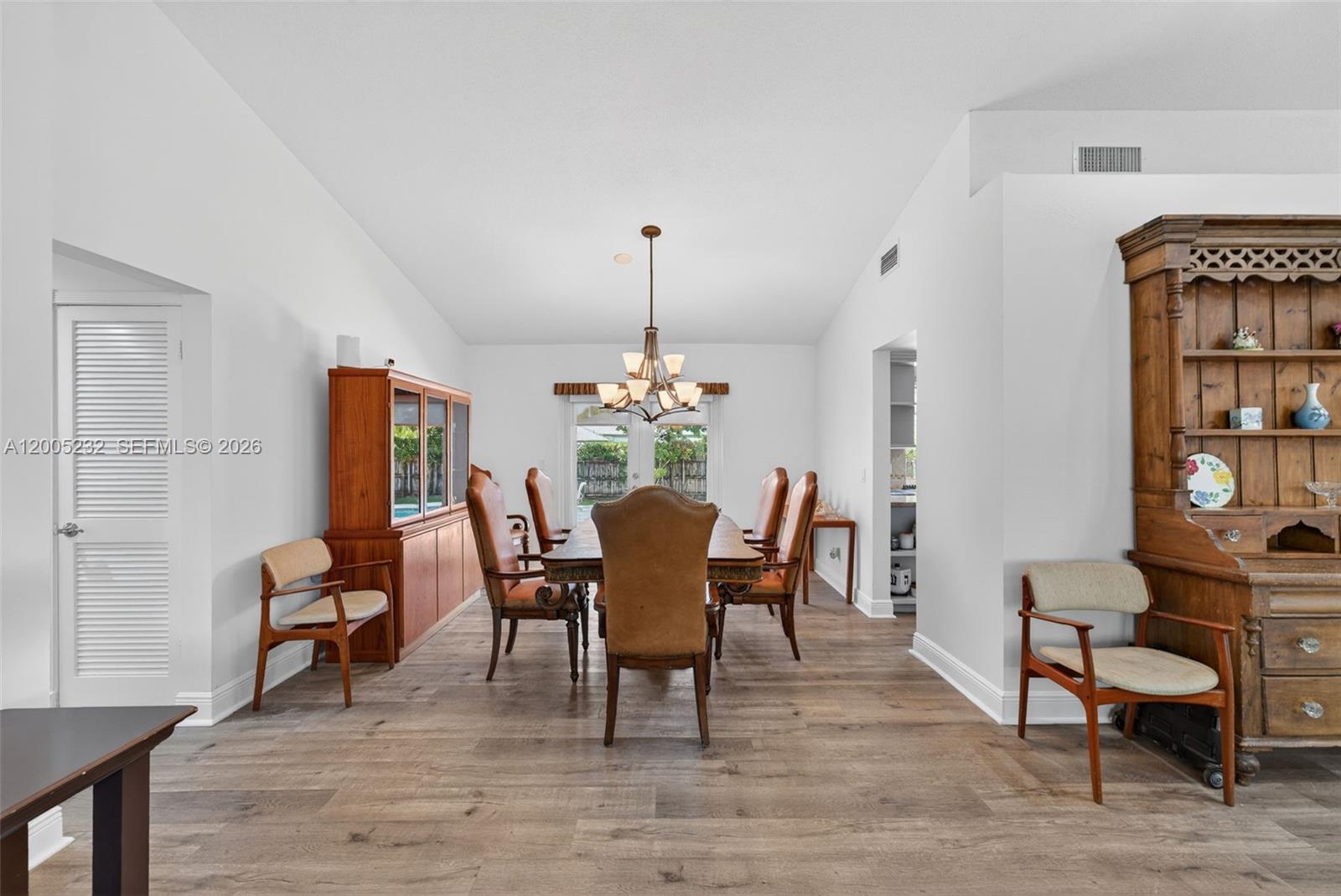 10124 SW 130th Ter Miami, FL 33176