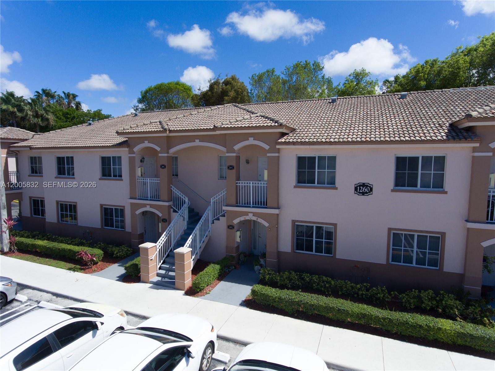 1260 SE 28th Ct #103