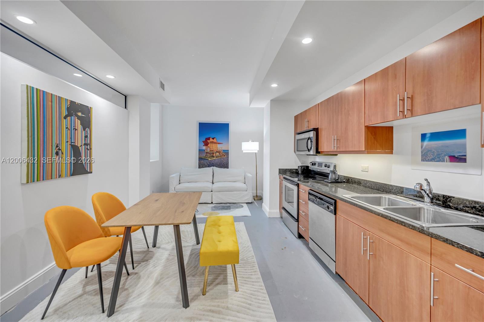 111 E Flagler St #506