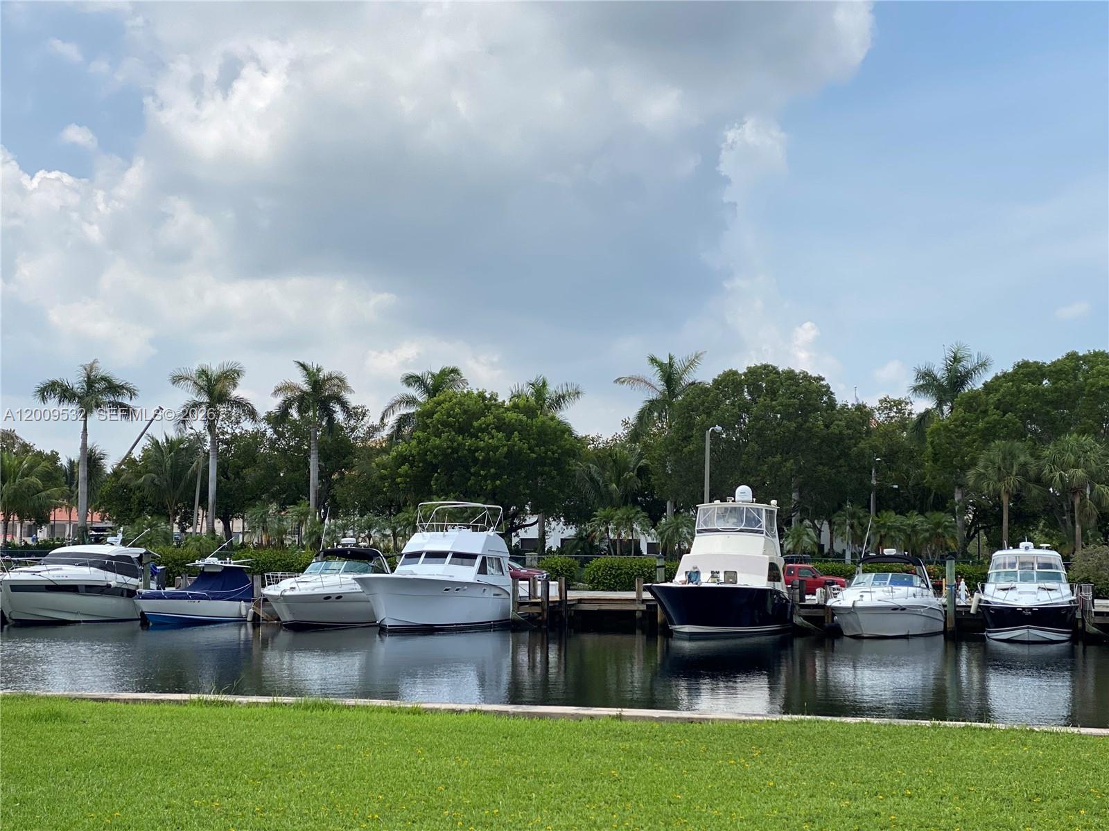 601 Three Iss Blvd #314 Hallandale Beach, FL 33009