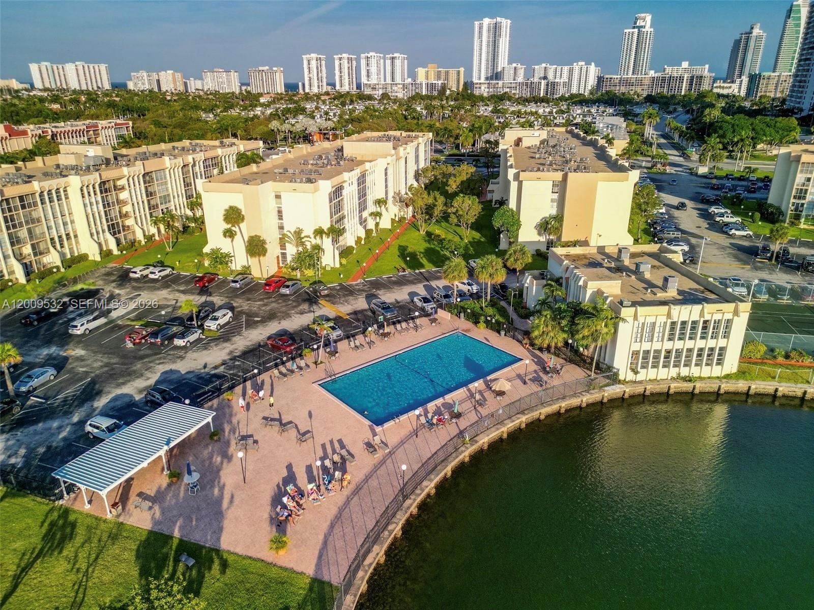 601 Three Iss Blvd #314 Hallandale Beach, FL 33009