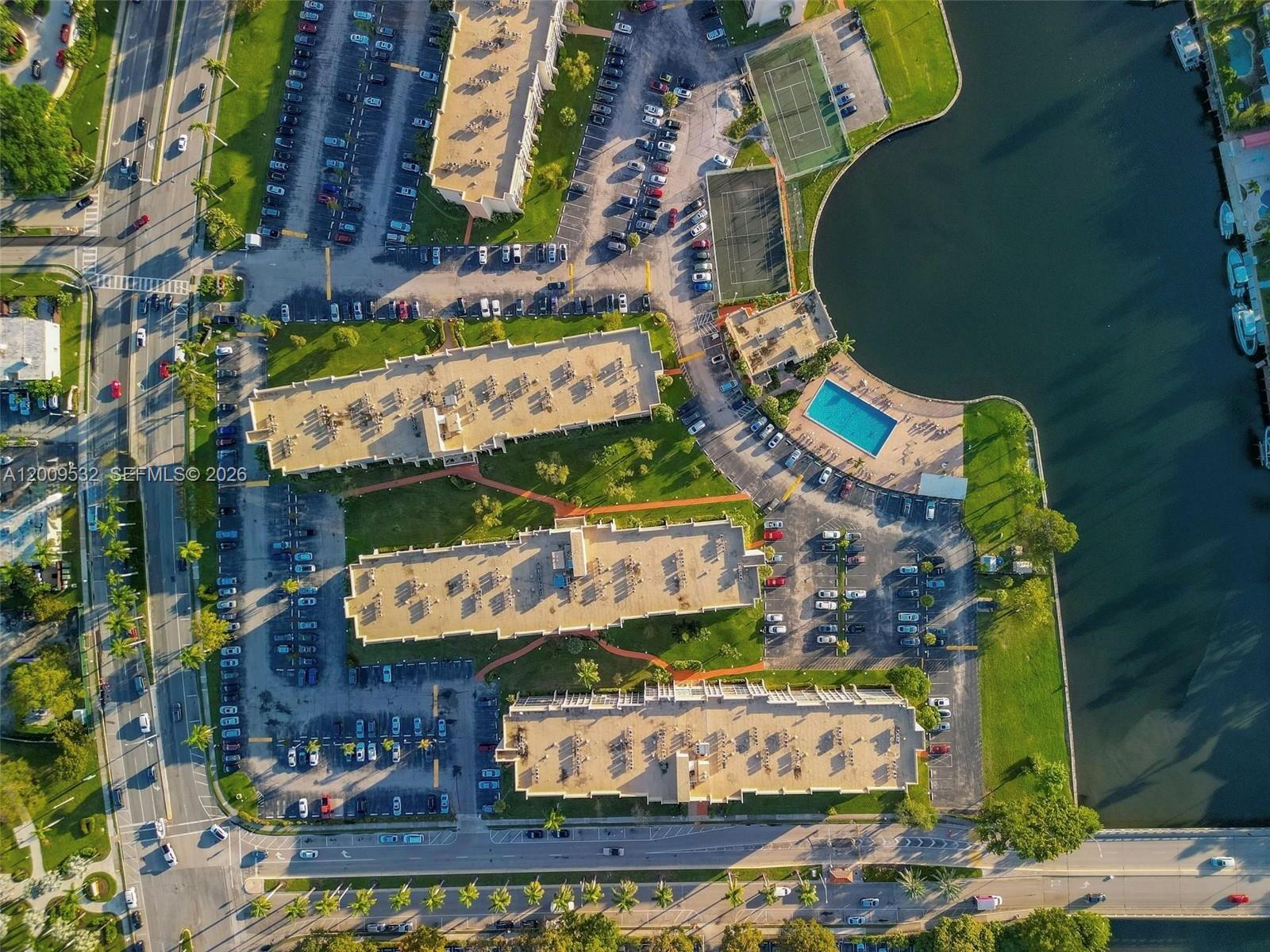 601 Three Iss Blvd #314 Hallandale Beach, FL 33009