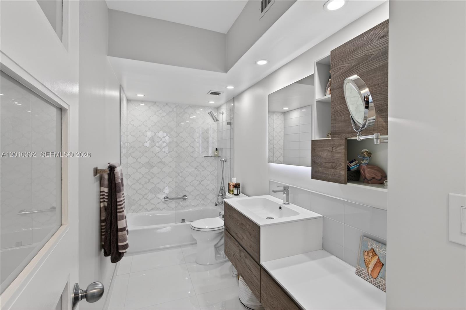 1985 S Ocean Dr #22H Hallandale Beach, FL 33009