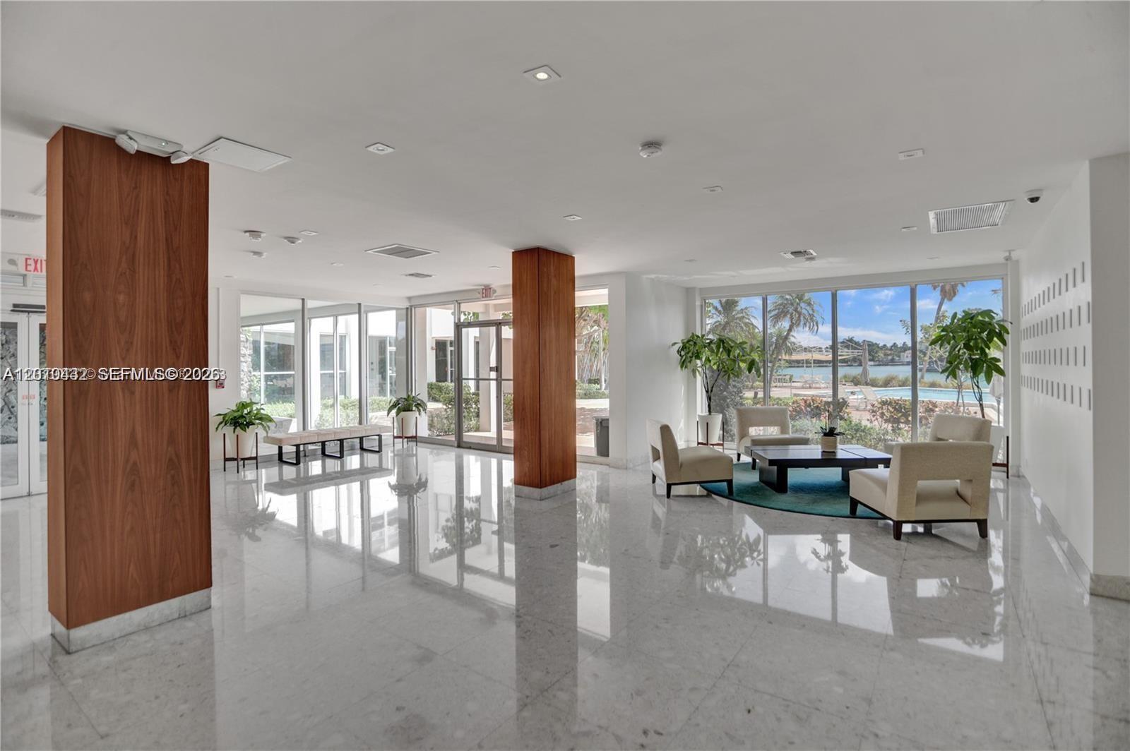 9100 W Bay Hbr Dr #11A Bay Harbor Islands, FL 33154