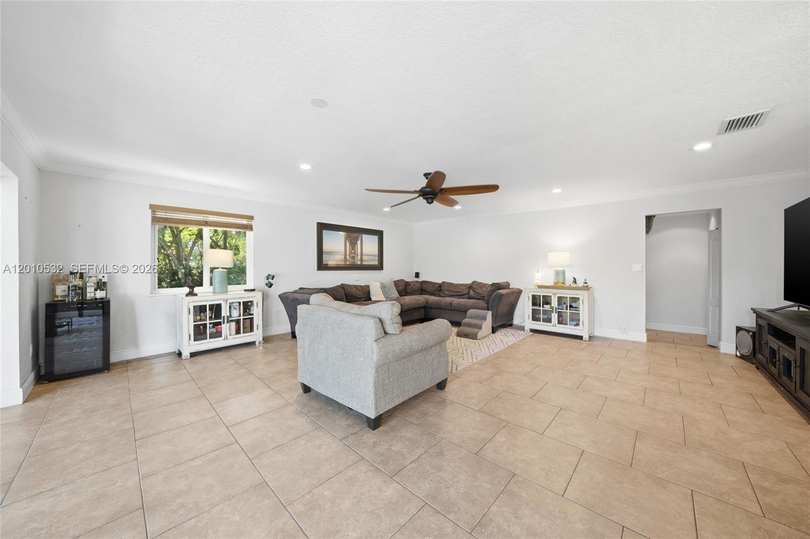 9331 SW 104th Ct Miami, FL 33176