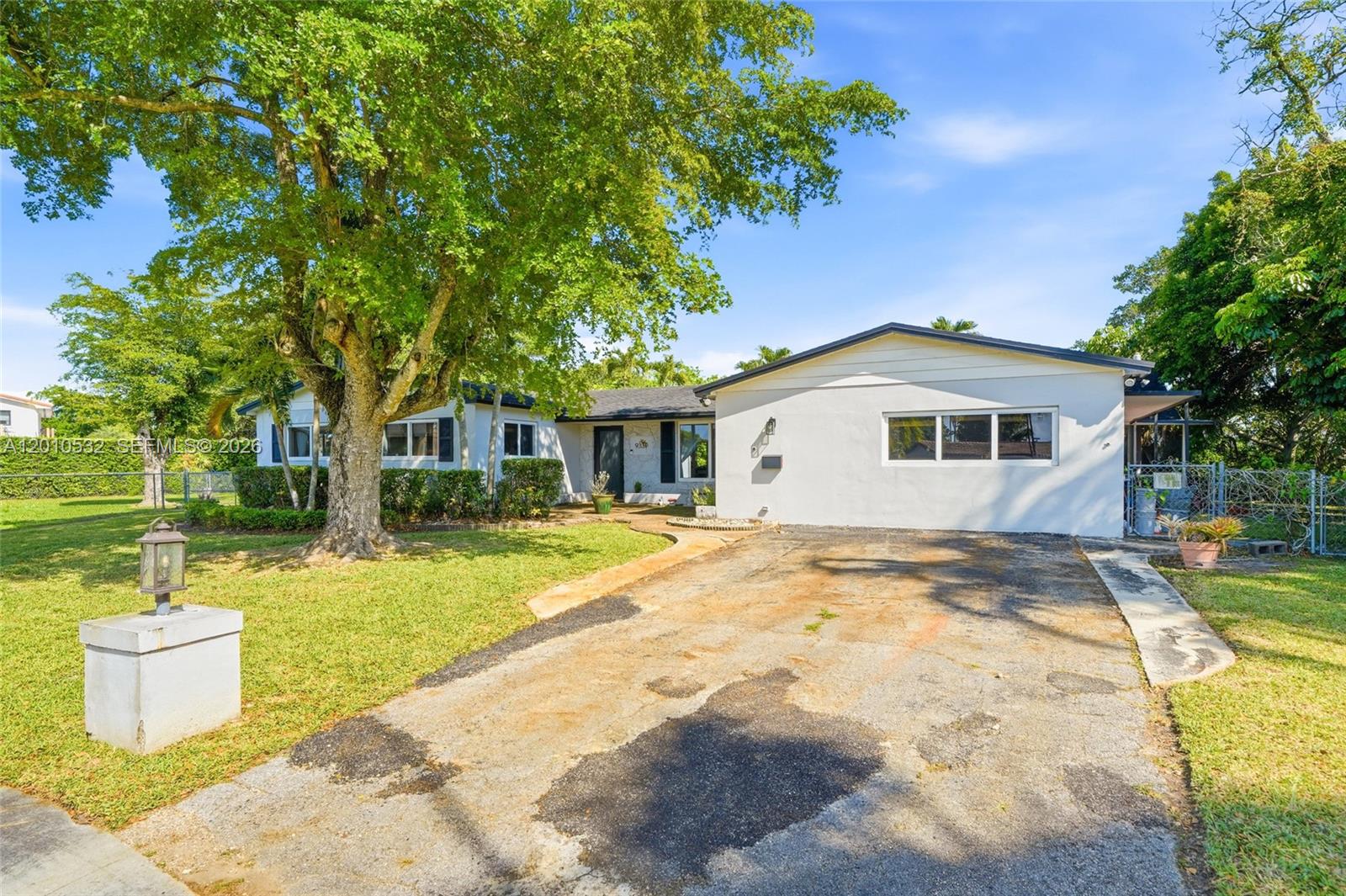 9331 SW 104th Ct Miami, FL 33176