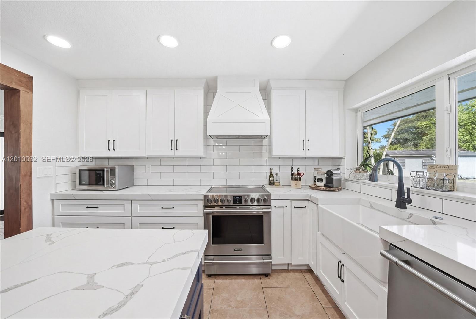9331 SW 104th Ct Miami, FL 33176