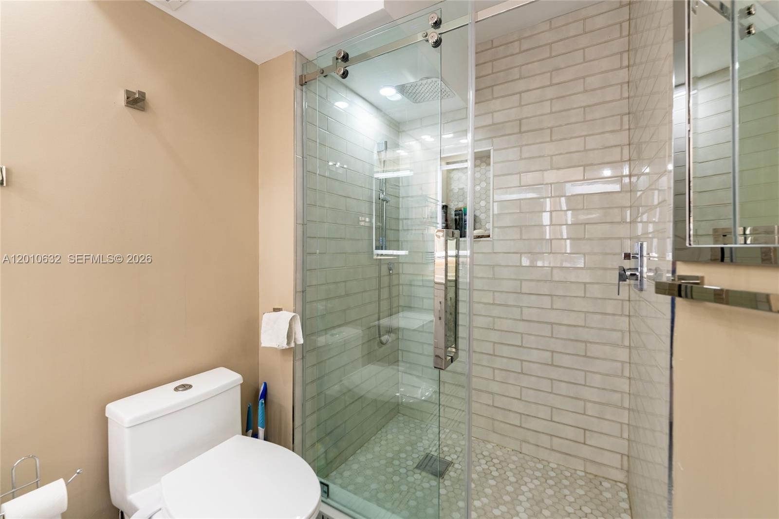 2639 N Riverside Dr #501 Pompano Beach, FL 33062