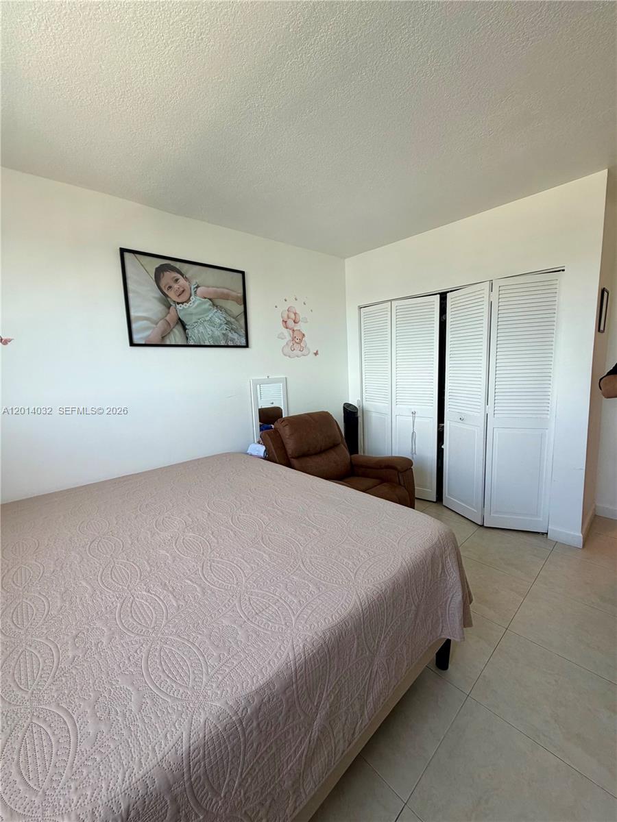 image Arlen House West20