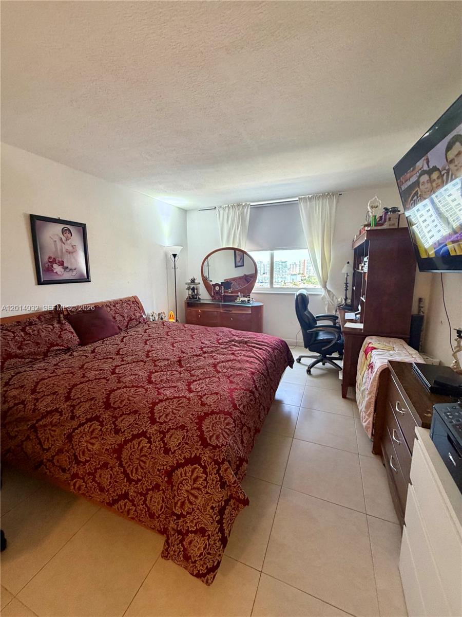 image Arlen House West23