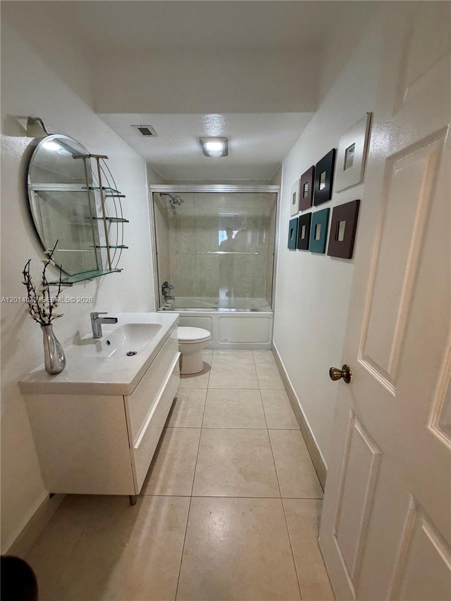 image Arlen House West26
