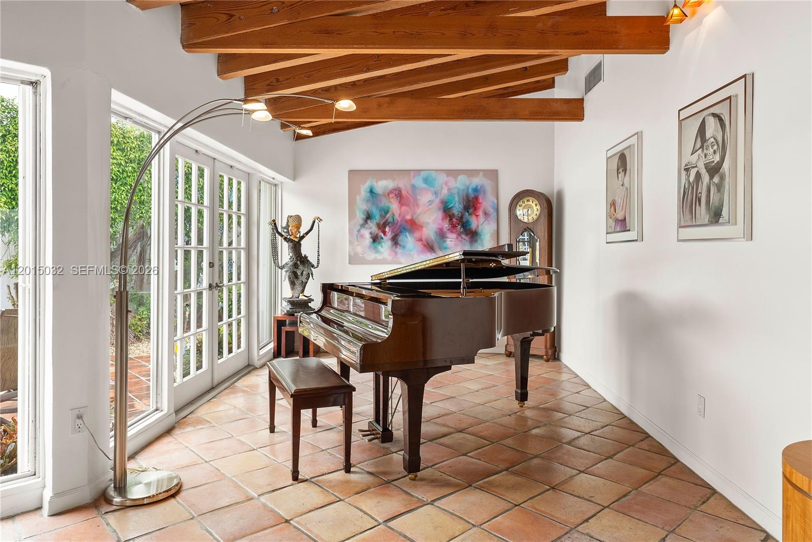 363 S Hibiscus Dr Miami Beach, FL 33139