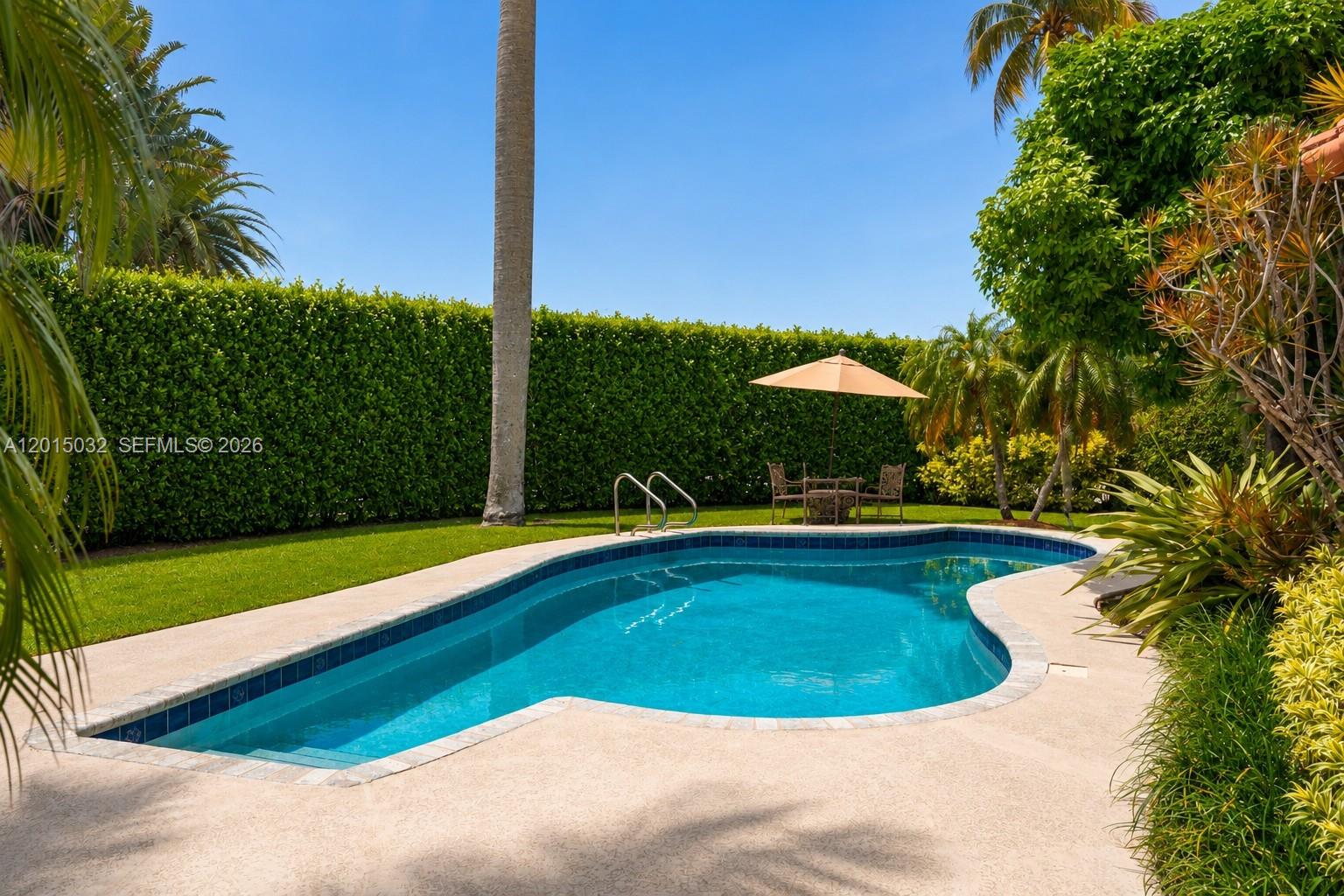 363 S Hibiscus Dr Miami Beach, FL 33139