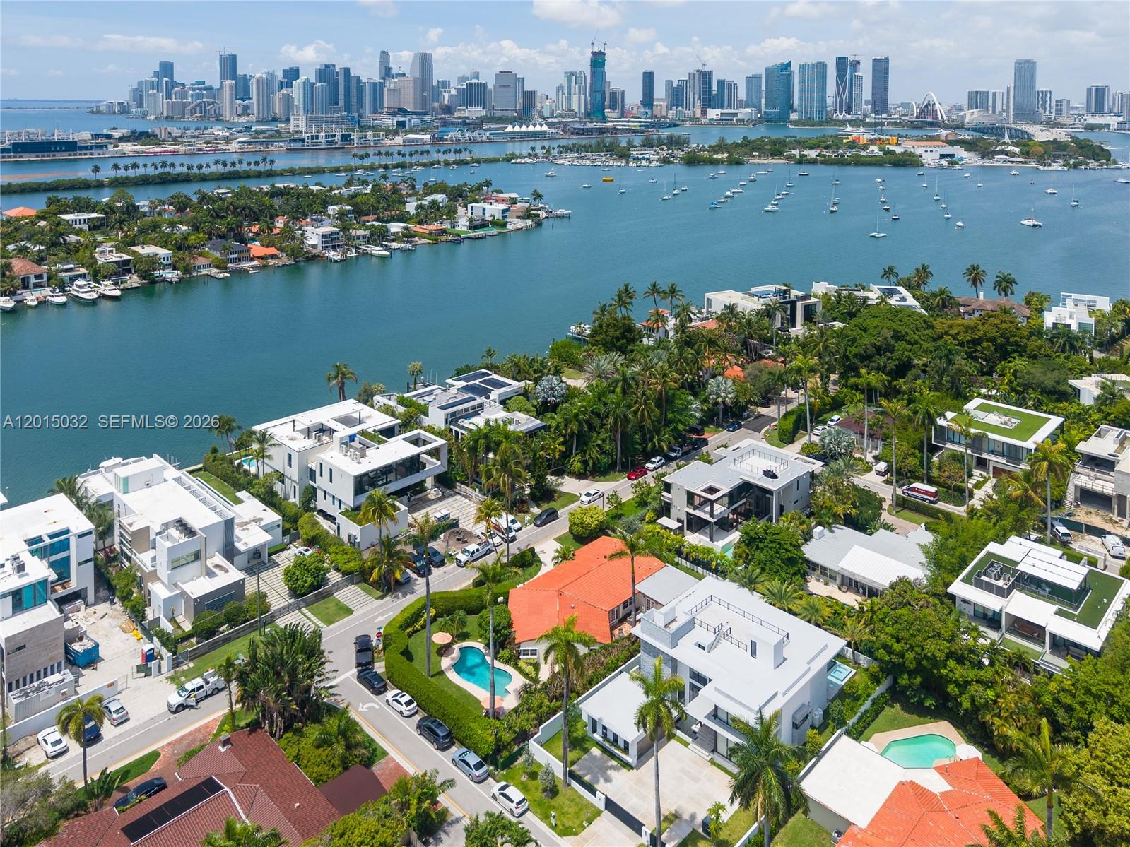 363 S Hibiscus Dr Miami Beach, FL 33139