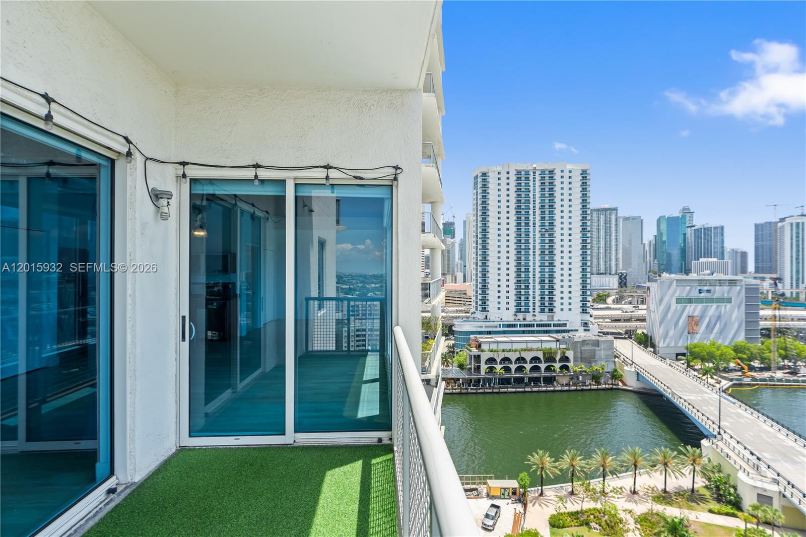 10 SW South Riv Dr #1504 Miami, FL 33130