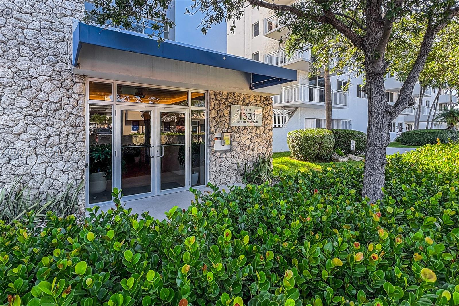 1331 Lincoln Rd #704