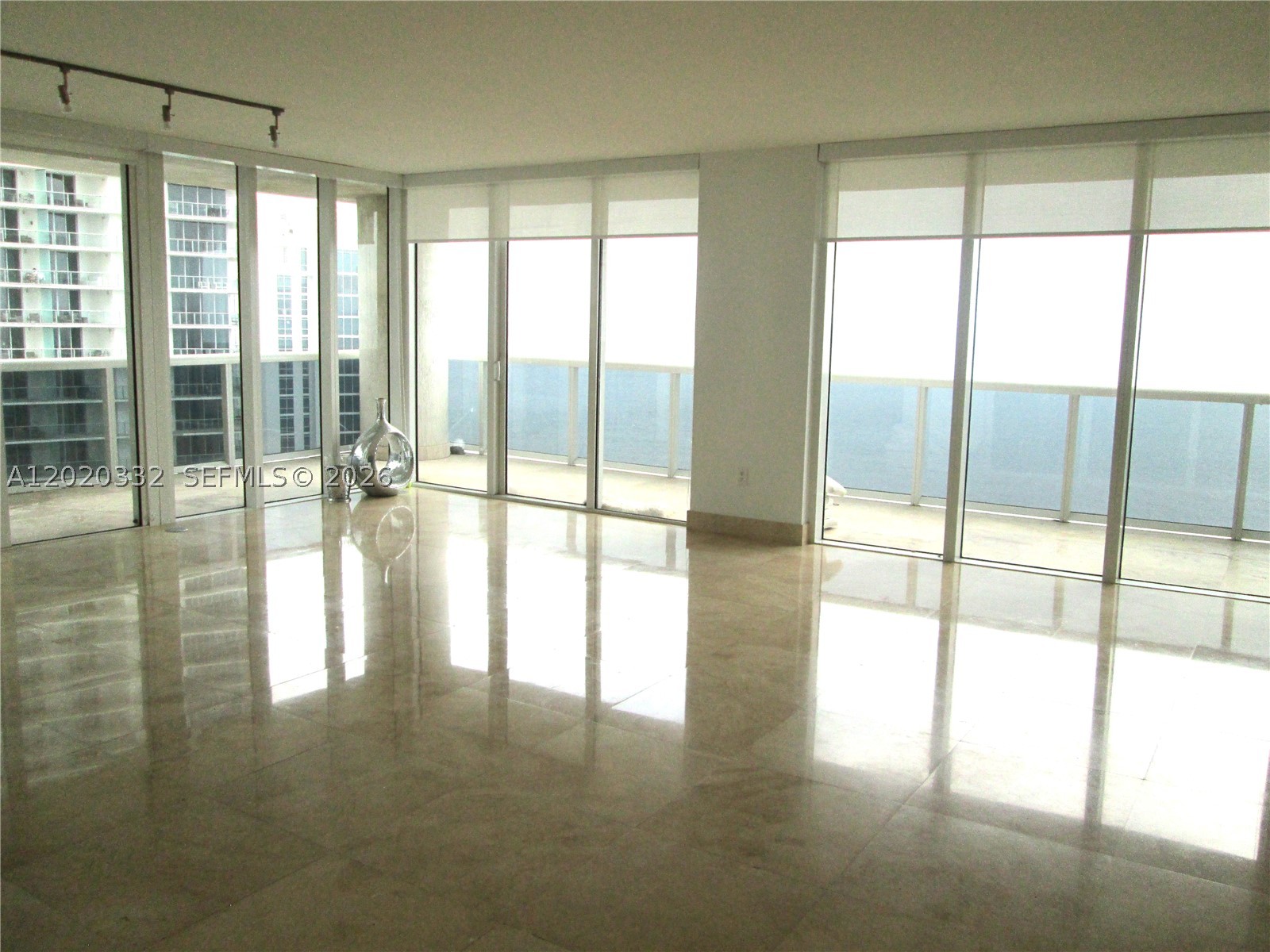 image Beach Club 311