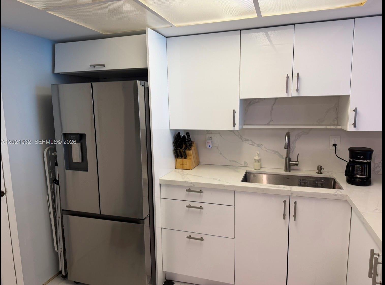 3140 S Ocean Dr #1003 Hallandale Beach, FL 33009