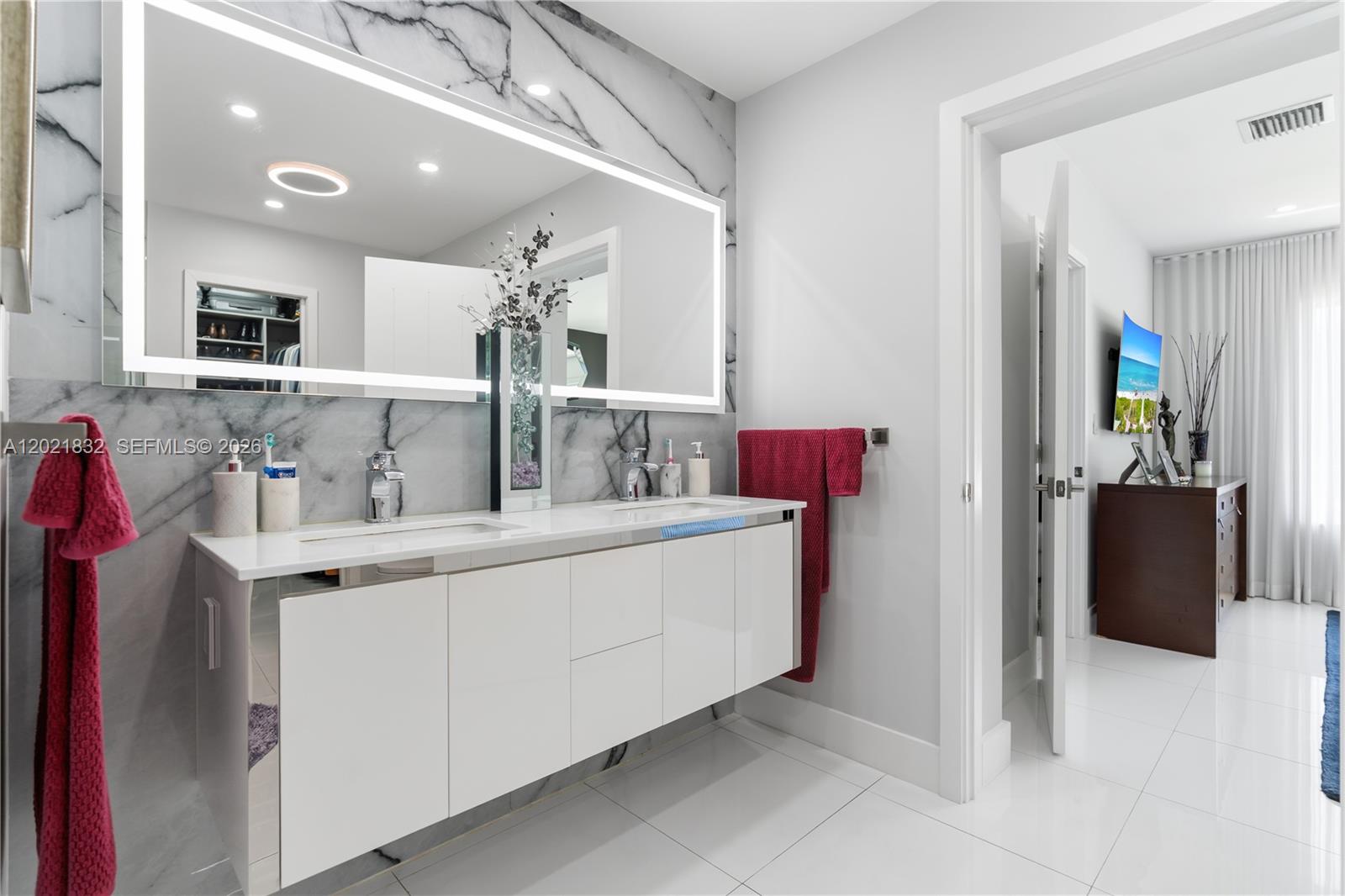 14441 S Biscayne Riv Rd Miami, FL 33161