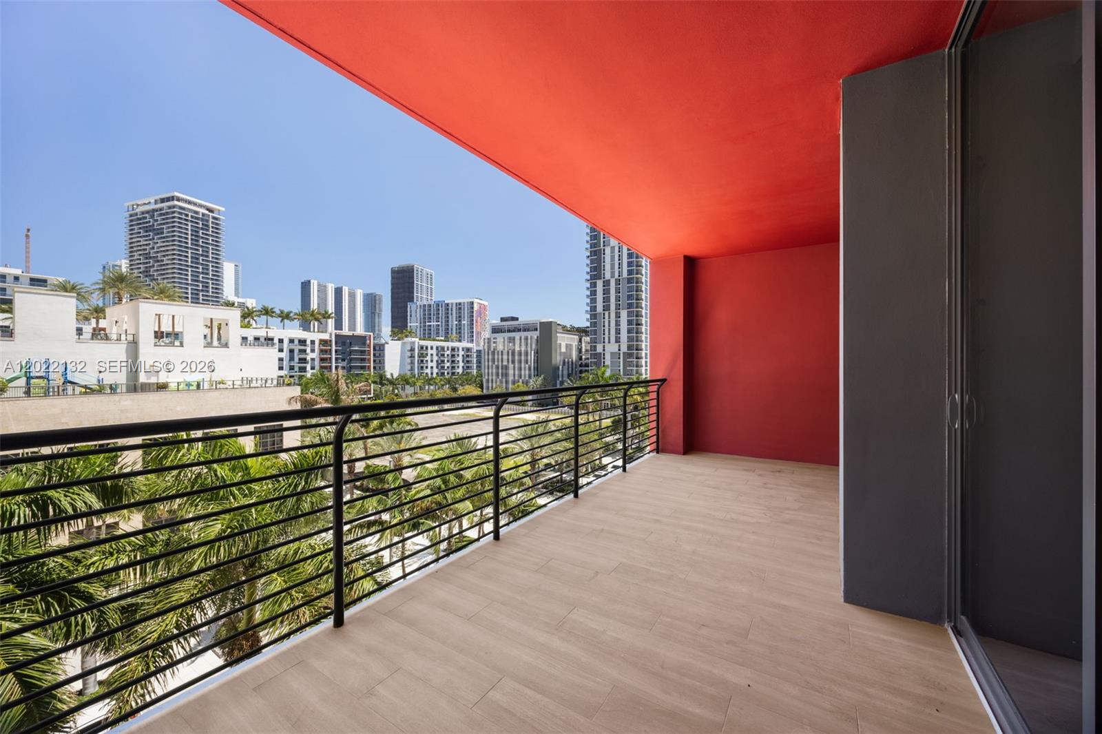 90 NE 32nd St #504
