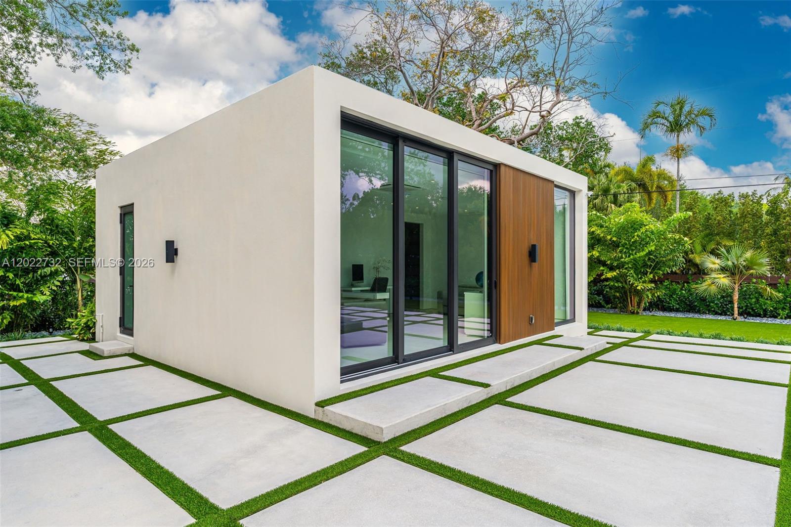 7825 SW 128th St Pinecrest, FL 33156