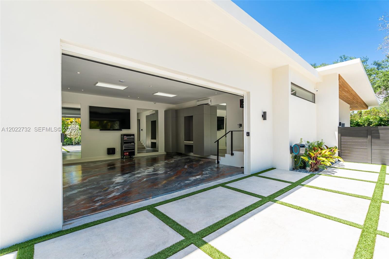 7825 SW 128th St Pinecrest, FL 33156