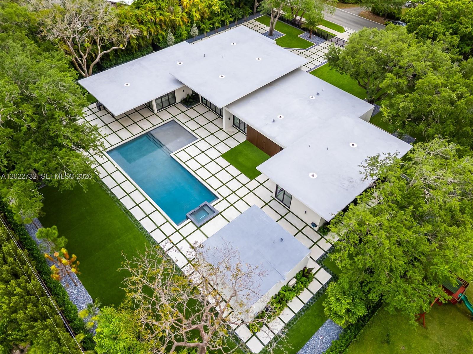 7825 SW 128th St Pinecrest, FL 33156