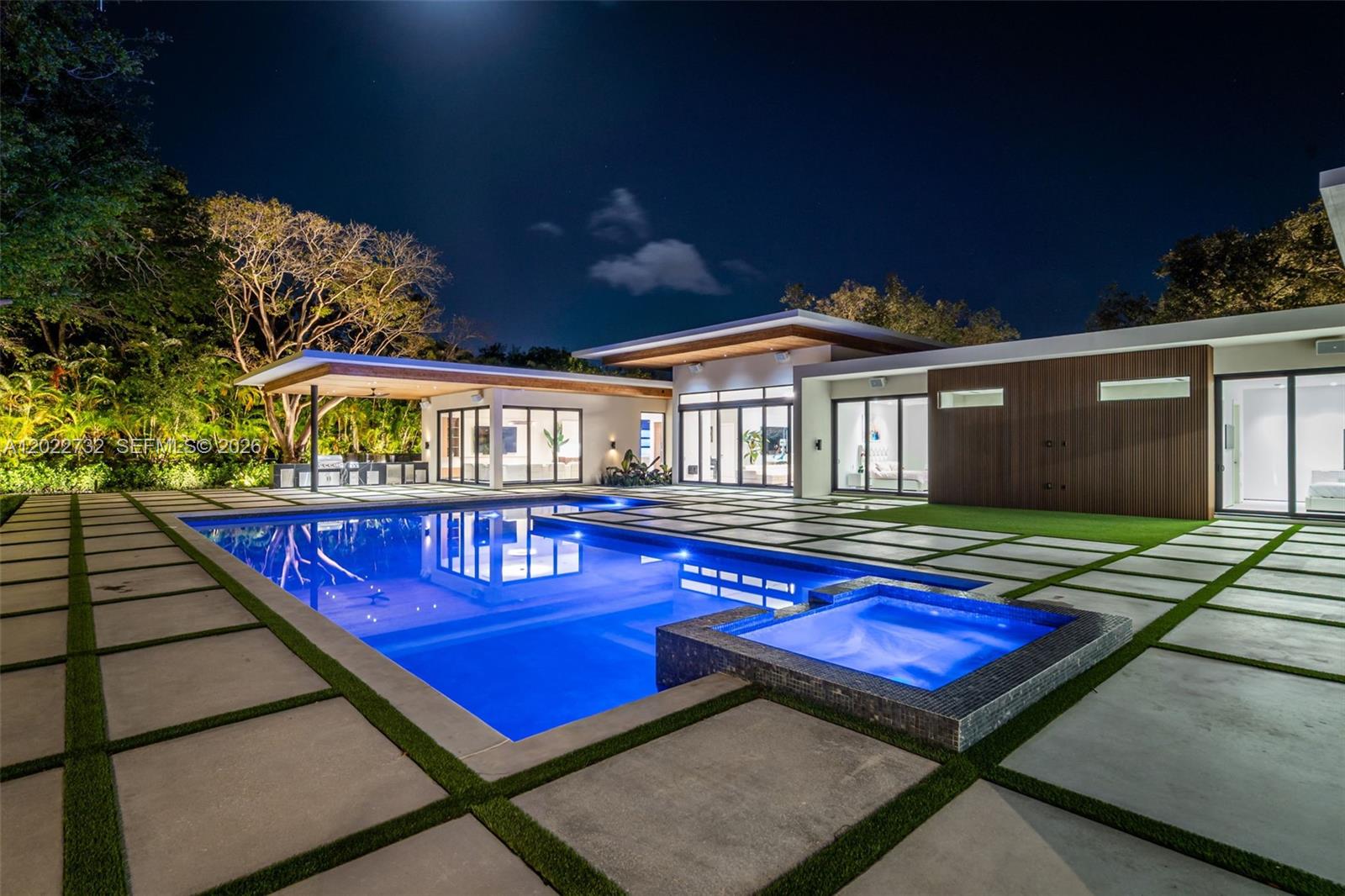 7825 SW 128th St Pinecrest, FL 33156