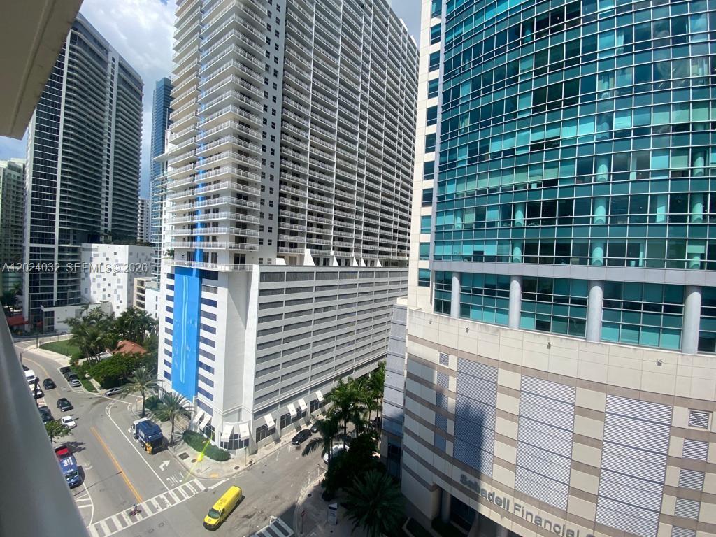 image The Mark on Brickell0