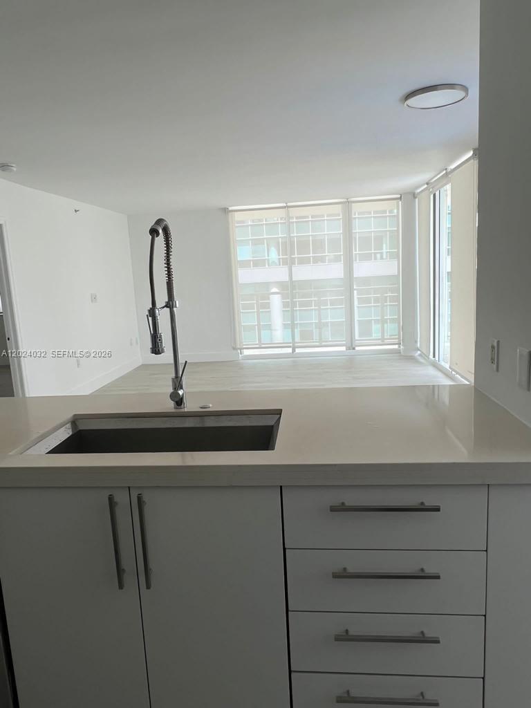 1155 Brickell Bay Dr #1202 Miami, FL 33131