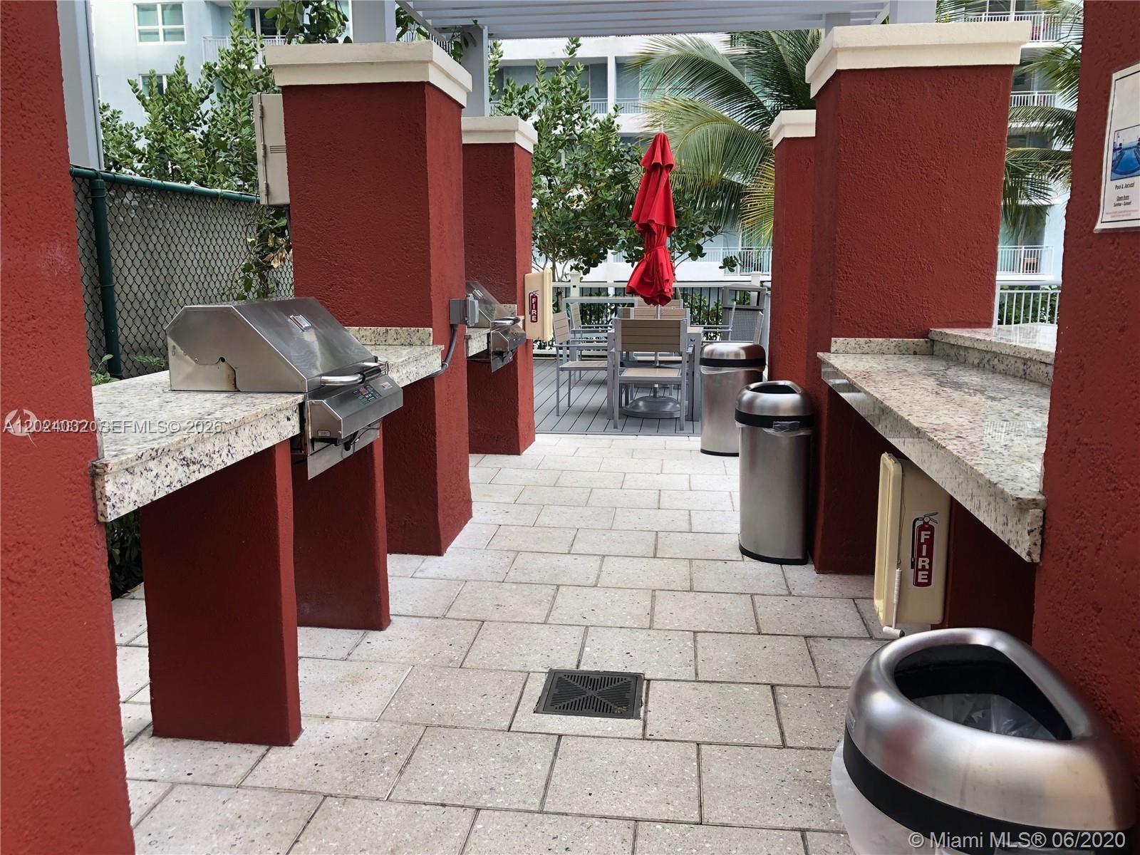 1155 Brickell Bay Dr #1202 Miami, FL 33131