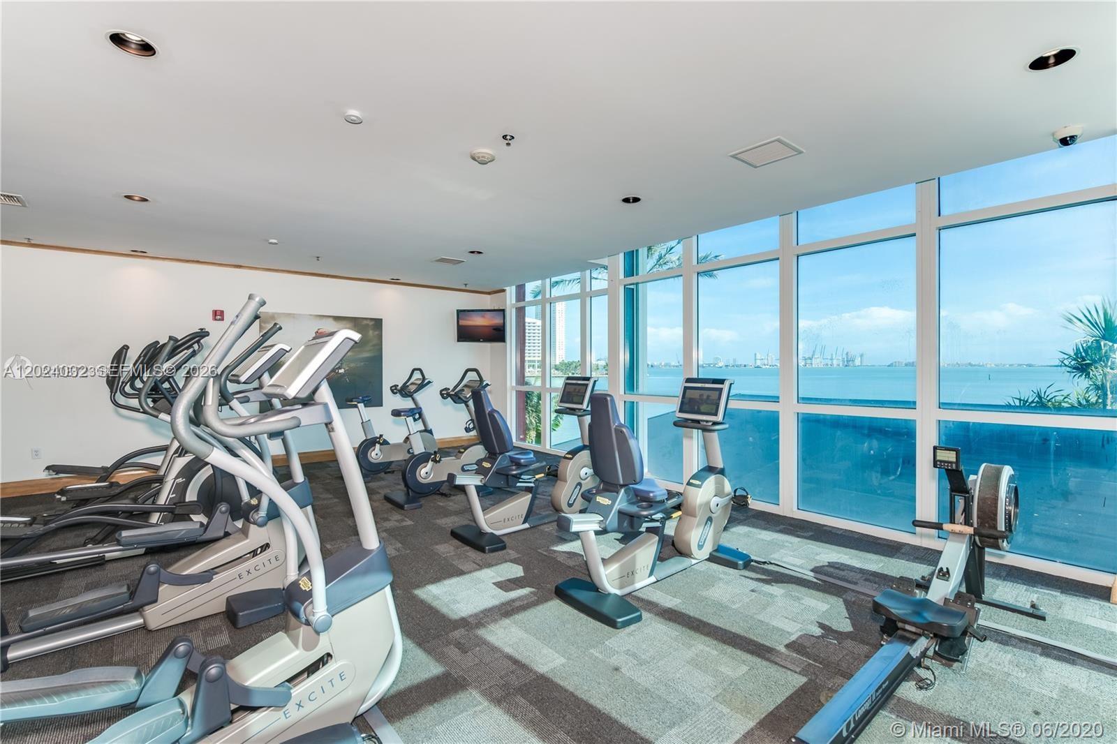 1155 Brickell Bay Dr #1202 Miami, FL 33131