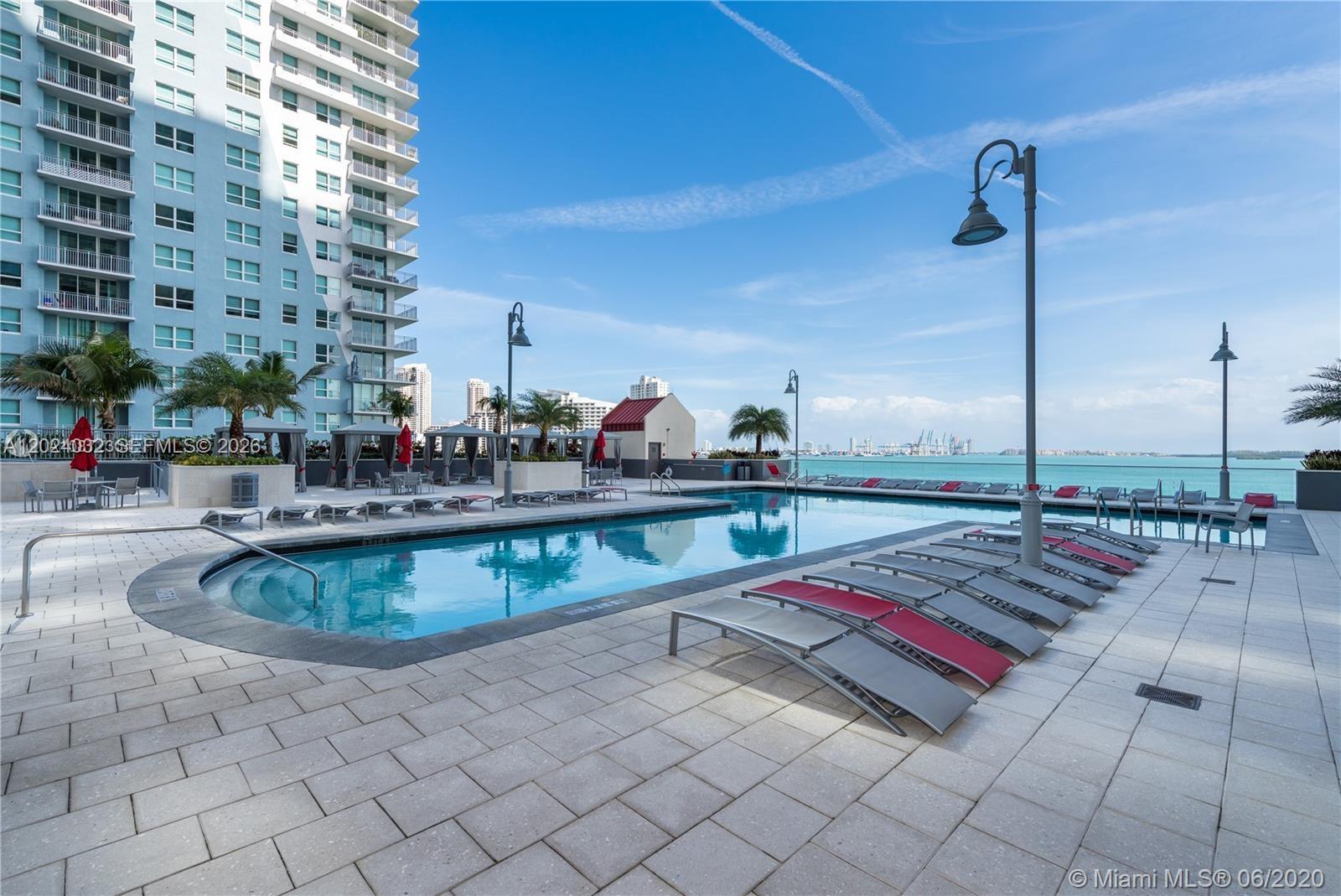 1155 Brickell Bay Dr #1202 Miami, FL 33131