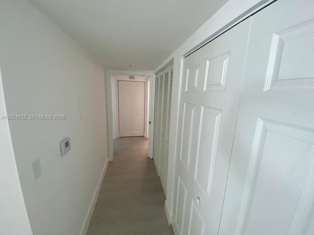 1155 Brickell Bay Dr #1202 Miami, FL 33131