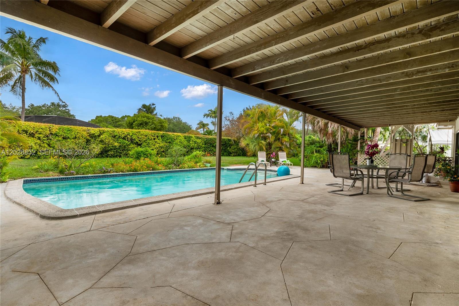 16420 SW 81st Ave Palmetto Bay, FL 33157