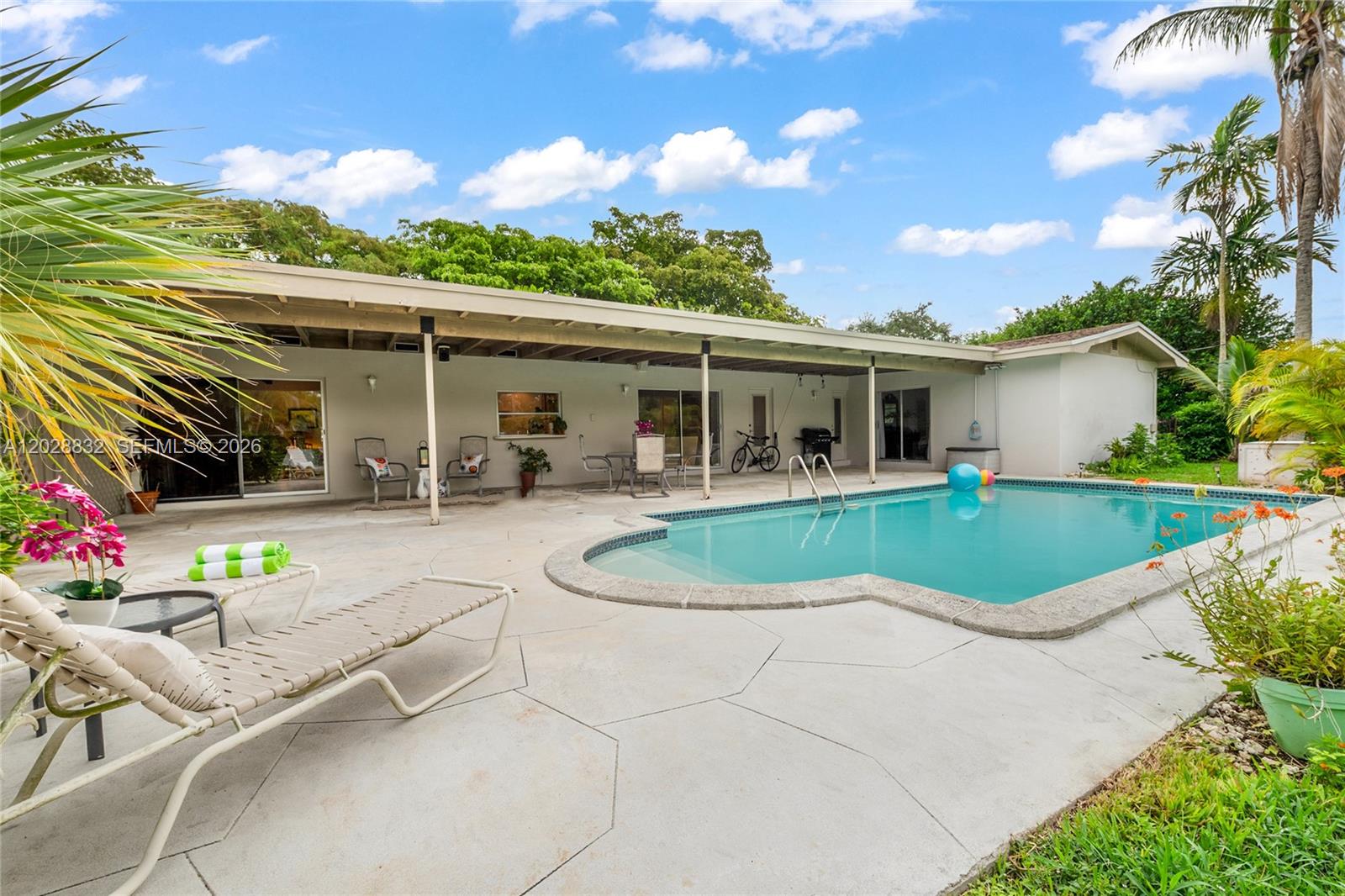 16420 SW 81st Ave Palmetto Bay, FL 33157