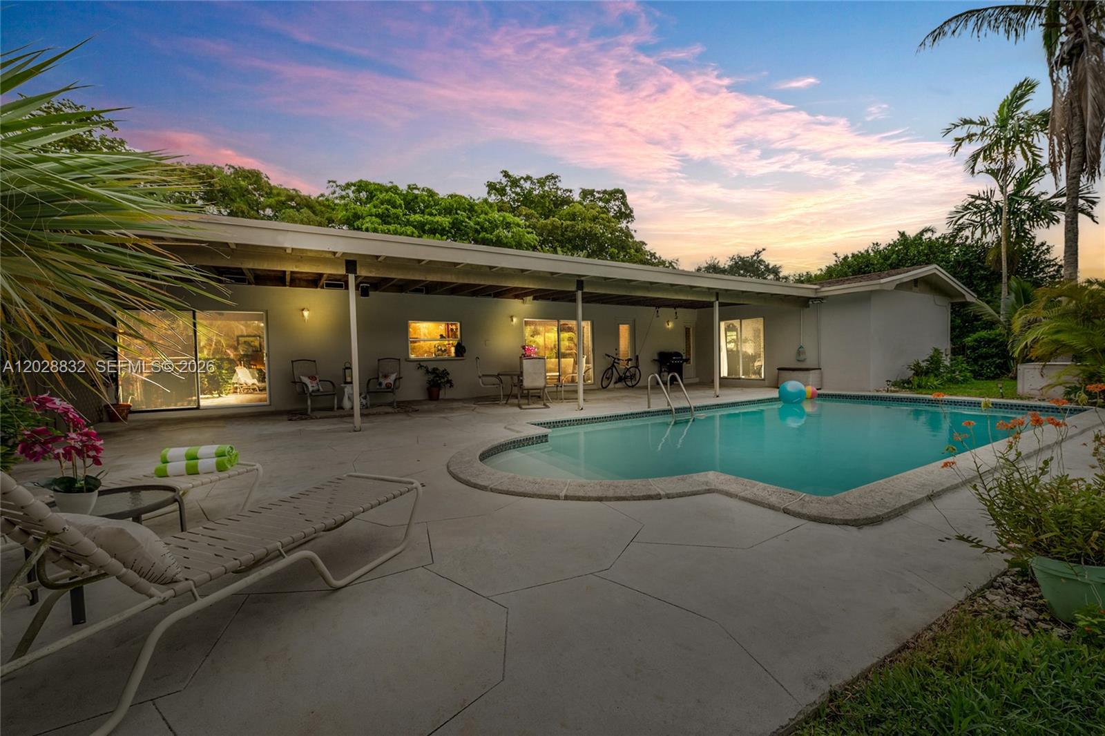 16420 SW 81st Ave Palmetto Bay, FL 33157
