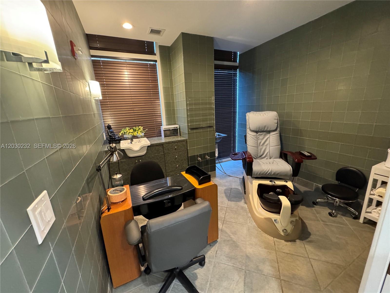 10225 Collins Ave #503 Bal Harbour, FL 33154