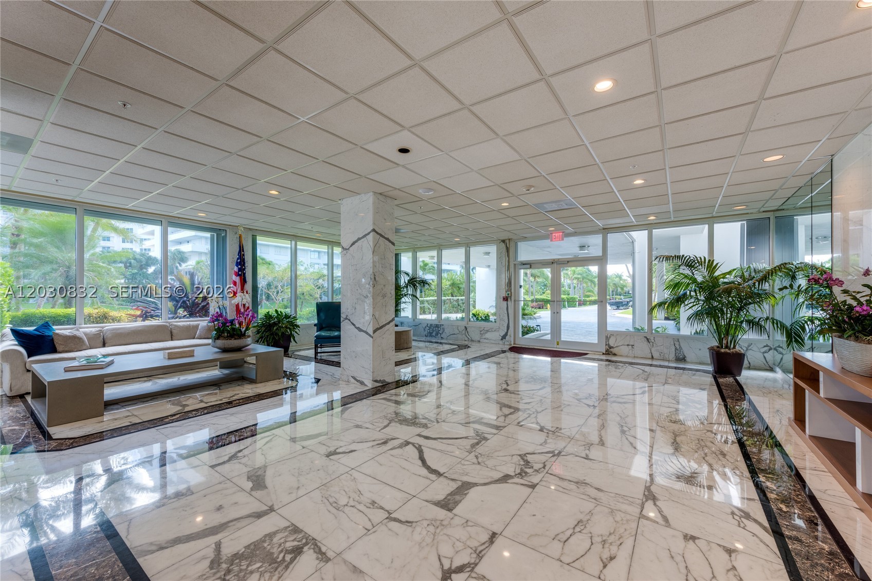 155 Ocean Ln Dr #403 Key Biscayne, FL 33149