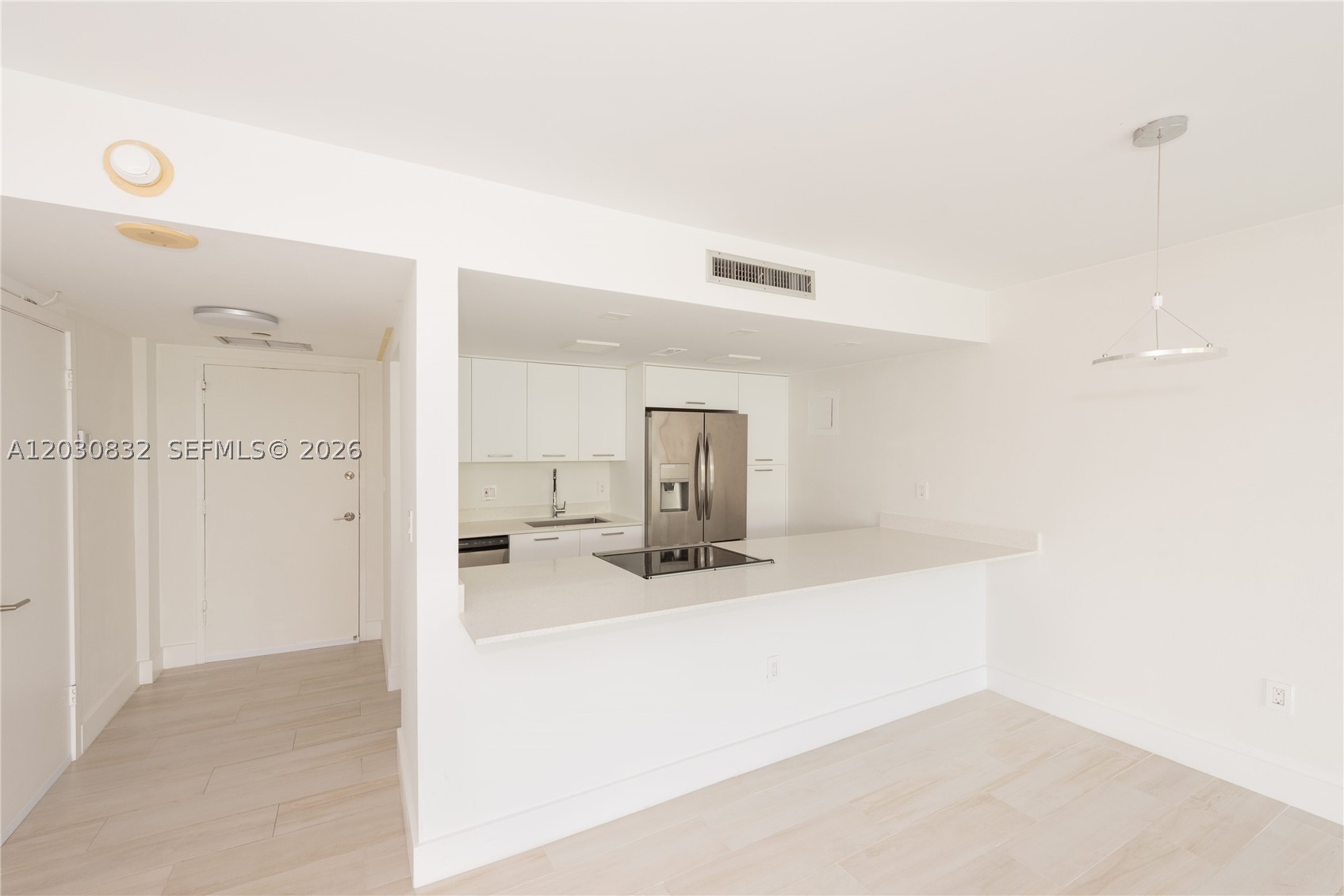 155 Ocean Ln Dr #403 Key Biscayne, FL 33149