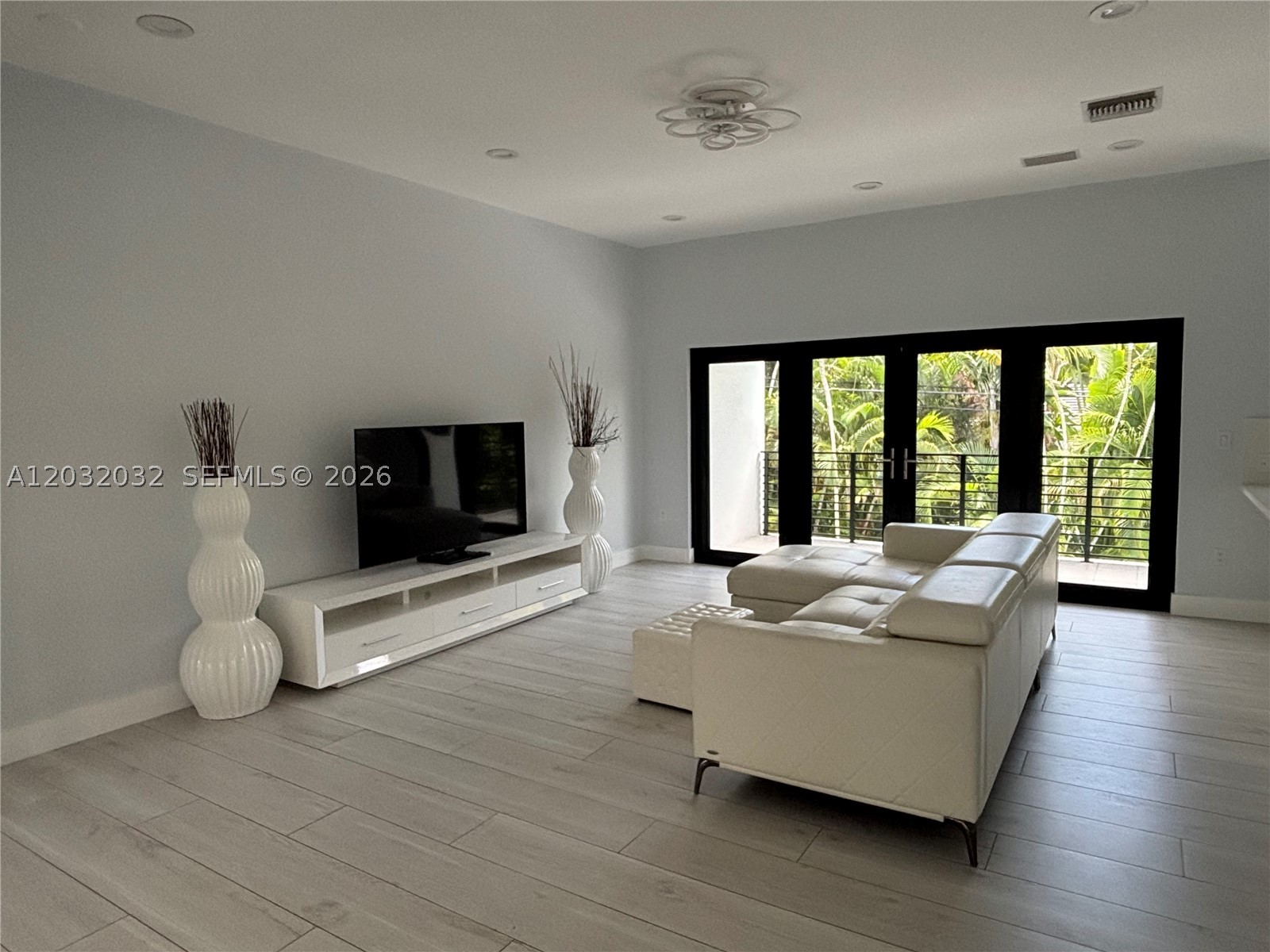 6220 SW 144th St Coral Gables, FL 33158
