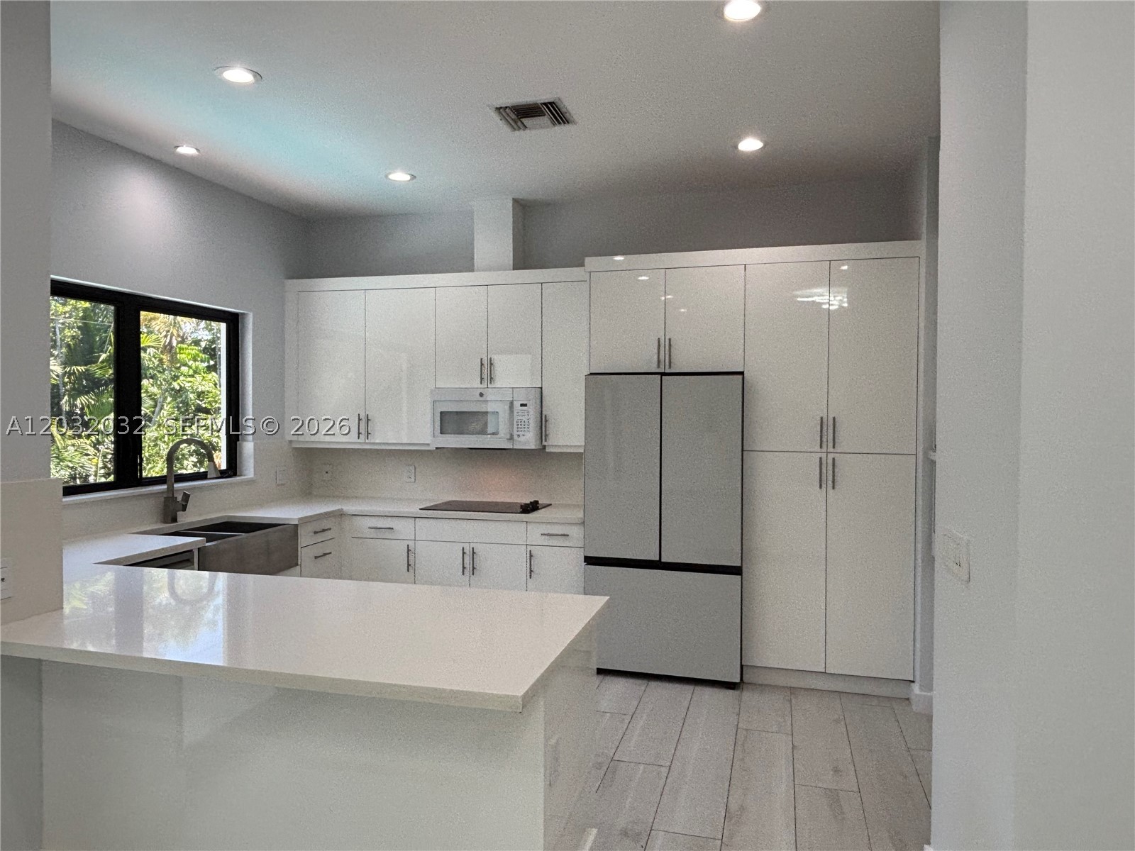6220 SW 144th St Coral Gables, FL 33158