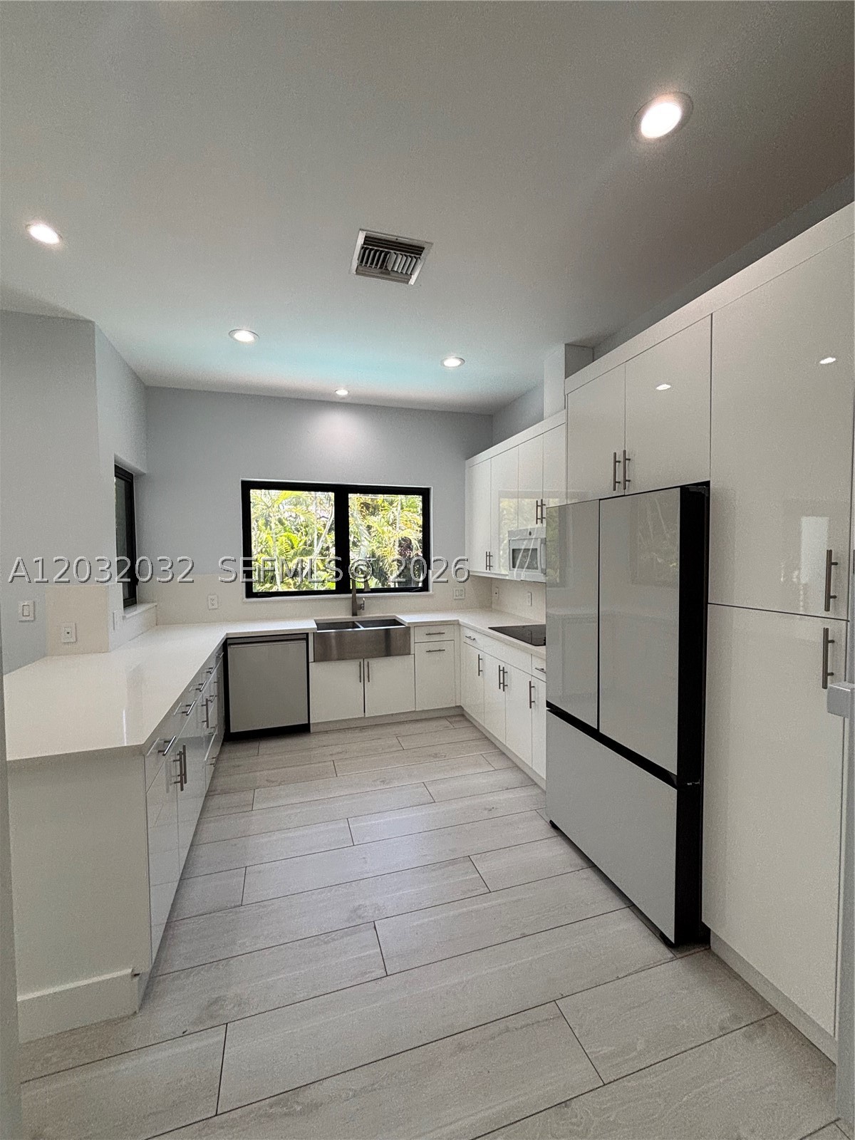 6220 SW 144th St Coral Gables, FL 33158
