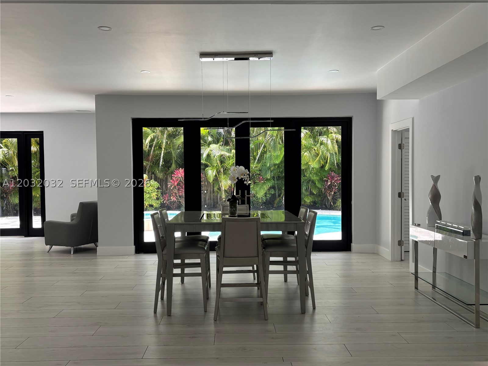 6220 SW 144th St Coral Gables, FL 33158
