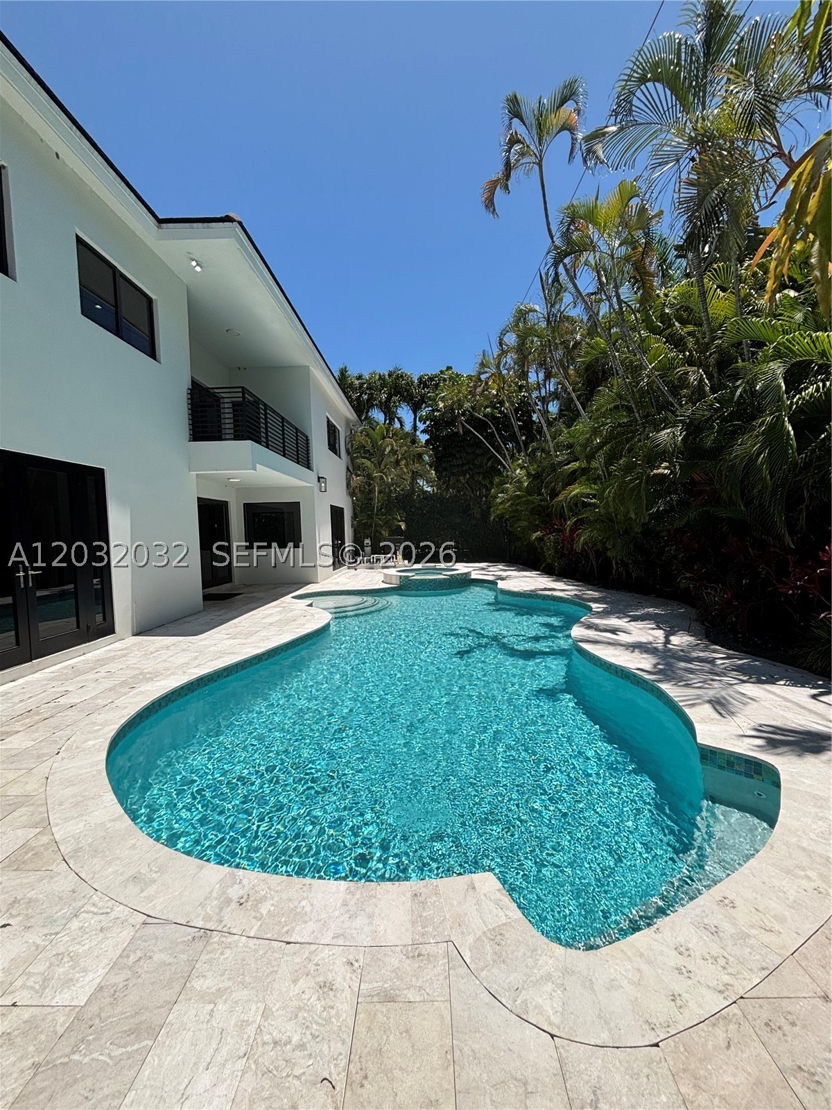 6220 SW 144th St Coral Gables, FL 33158