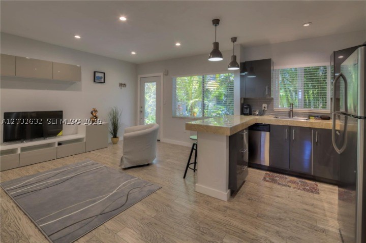 659 Meridian Ave #10